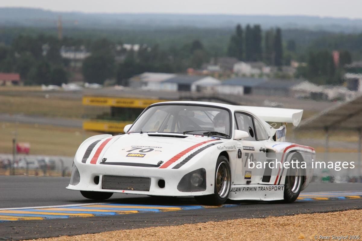 Racing;Le Mans Classic;930 890 0022;670 PORSCHE 935 s/n 930 890 0022 GARROD / ROBERTS