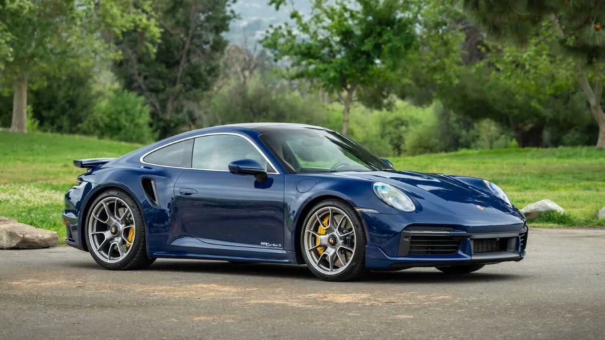 Broad Arrow - The Porsche Air|Water Auction