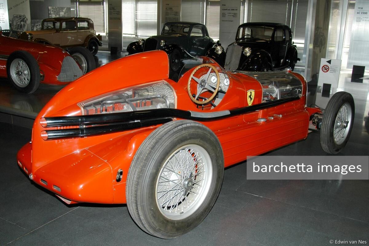 Alfa Romeo "Bimotore" - Vettura costruita dalla Scuderia Ferrari su approvazione tecnica dell'Alfa Romeo