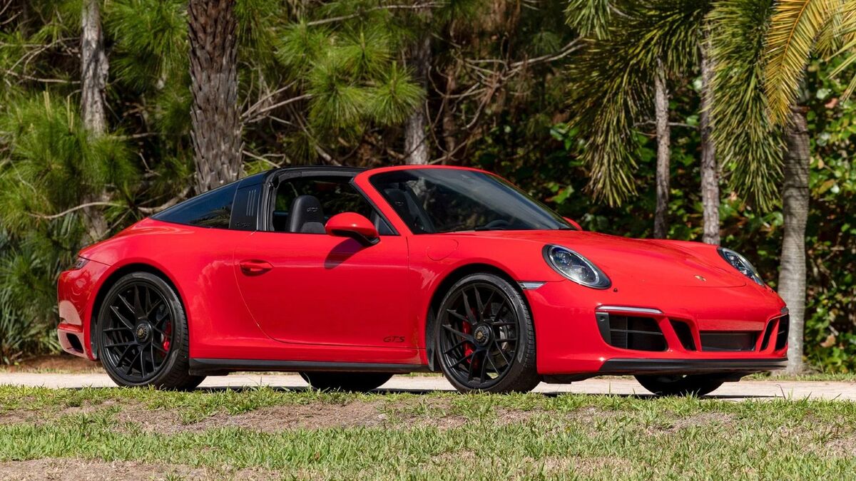 Broad Arrow - The Porsche Air|Water Auction