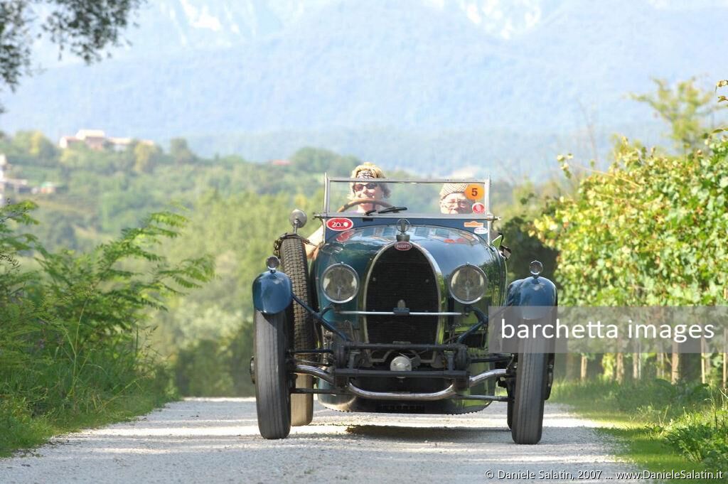 5 - 1928 Bugatti T43 - Du Gan Jack