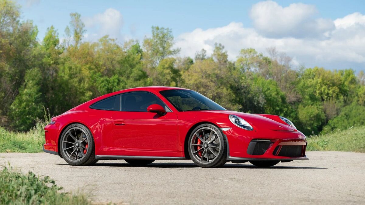 Broad Arrow - The Porsche Air|Water Auction