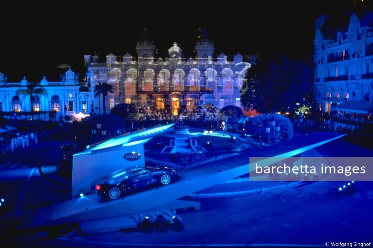 Veyron presentation in Monte Carlo