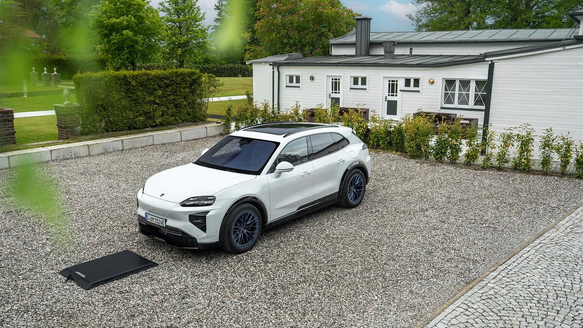 Cayenne Turbo Electric, Wireless Charging,