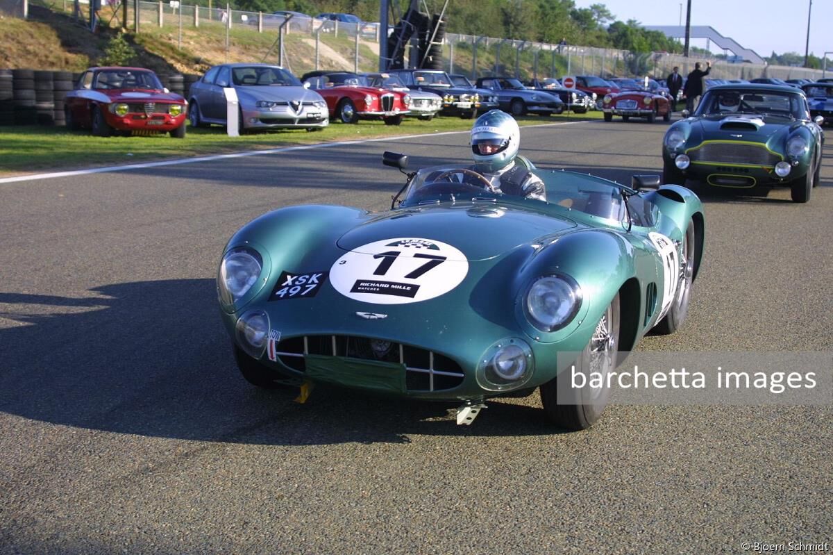 aston martin dbr1 2