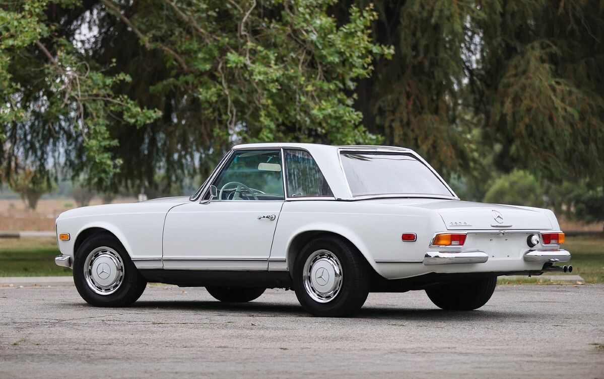 Gooding Christie’s Pebble Beach Auctions