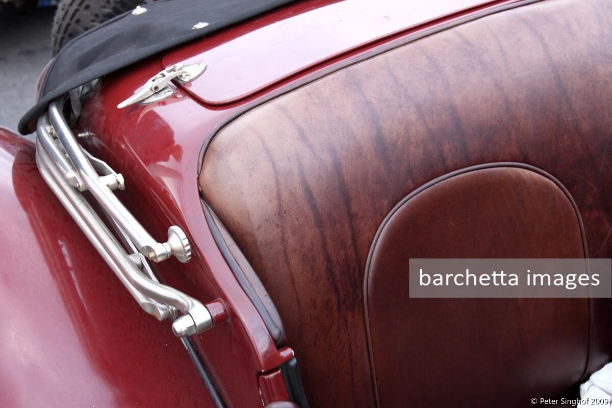 16 Alfa Romeo 8C 2300 Zagato Spider sn.2111027