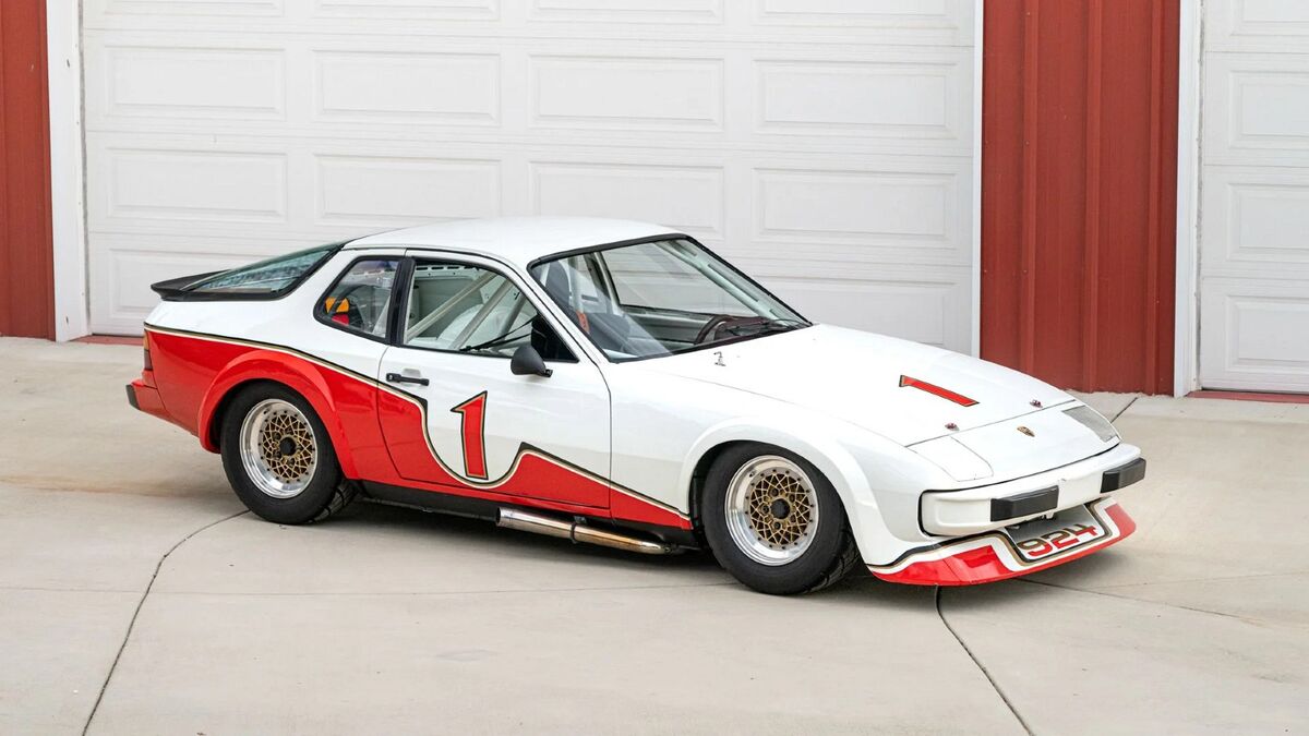 Broad Arrow - The Porsche Air|Water Auction
