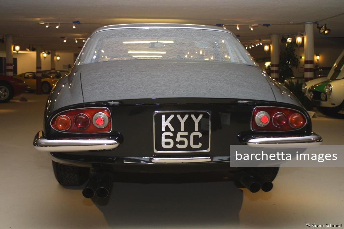 Ferrari 500 Superfast s/n 6043 SF - Lot 105