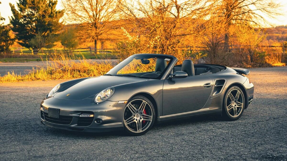 Broad Arrow - The Porsche Air|Water Auction
