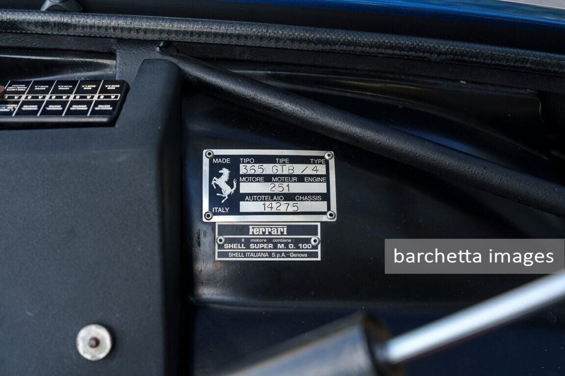 25/sep/10 – consigned to DD Classics, Richmond, Sr., UK. 77,988 mi.