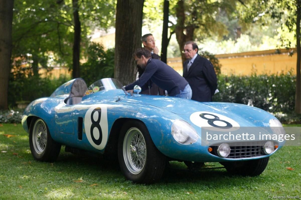 Ferrari 500 Mondial (1955) s/n 0564MD/restamped 0424MD
