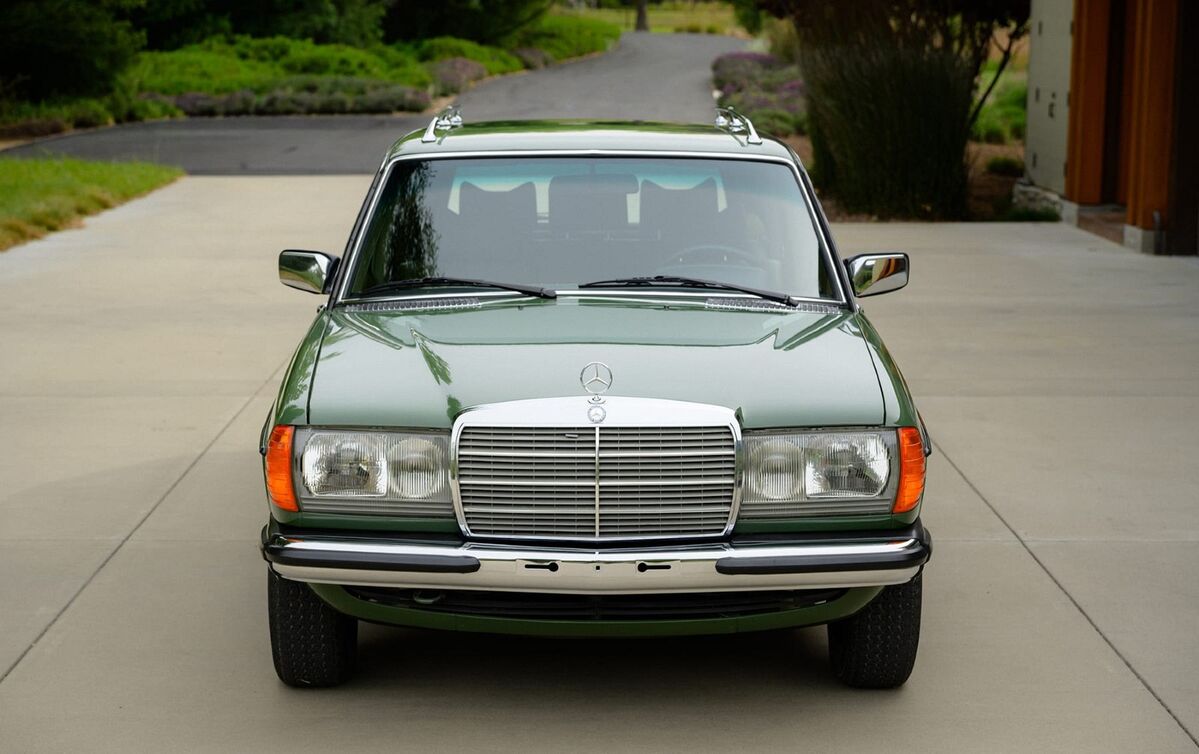 Gooding Christie’s Pebble Beach Auctions
