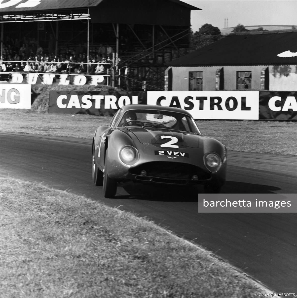 1962/aug/18 - dnf GT+2.0 -  27th R.A.C. Tourist Trophy Race and The B.A.R.C. - Aston Martin DB4 GT Zagato s/n 0183/R - Jim Clark - #2