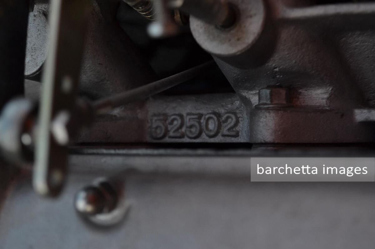 Automobiles sur les CHAMPS IX