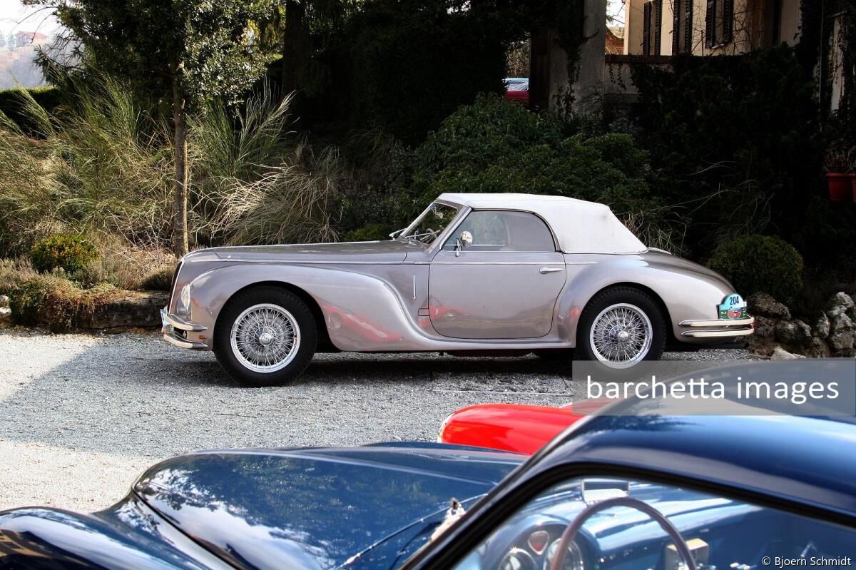 Alfa Romeo 6C-2500 SS Touring Cabriolet s/n 915.527 ...... 204 1°  Rotundo Giovanni Piero Riva Cristina 1943 I