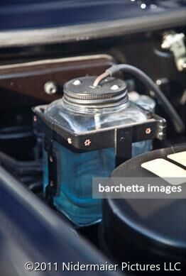 Lot 046 - 1957 Mercedes-Benz 300 SL Gullwing s/n 198.040.7500033 Est. $850,000 - $1,000,000