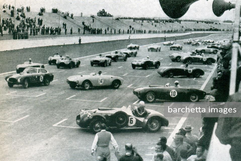 54/jan/24 - dnf clutch lap 13 S+3.0 - 1000km Buenos Aires - Phil Hill / Dave Sykes - #16