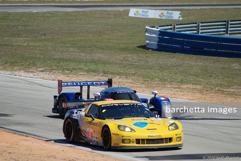 4 GT2 Chevrolet Corvette C6.R Beretta/Gavin/Collard;12h Sebring 2010