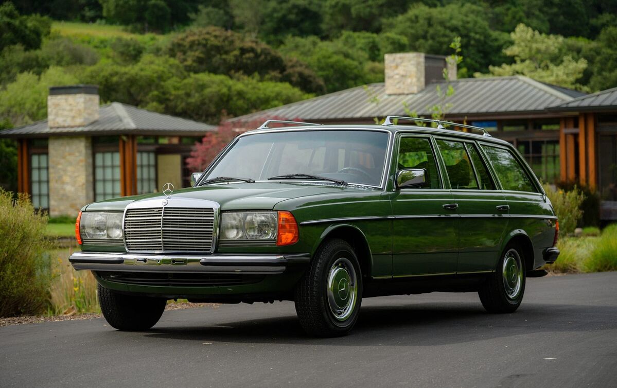 Gooding Christie’s Pebble Beach Auctions