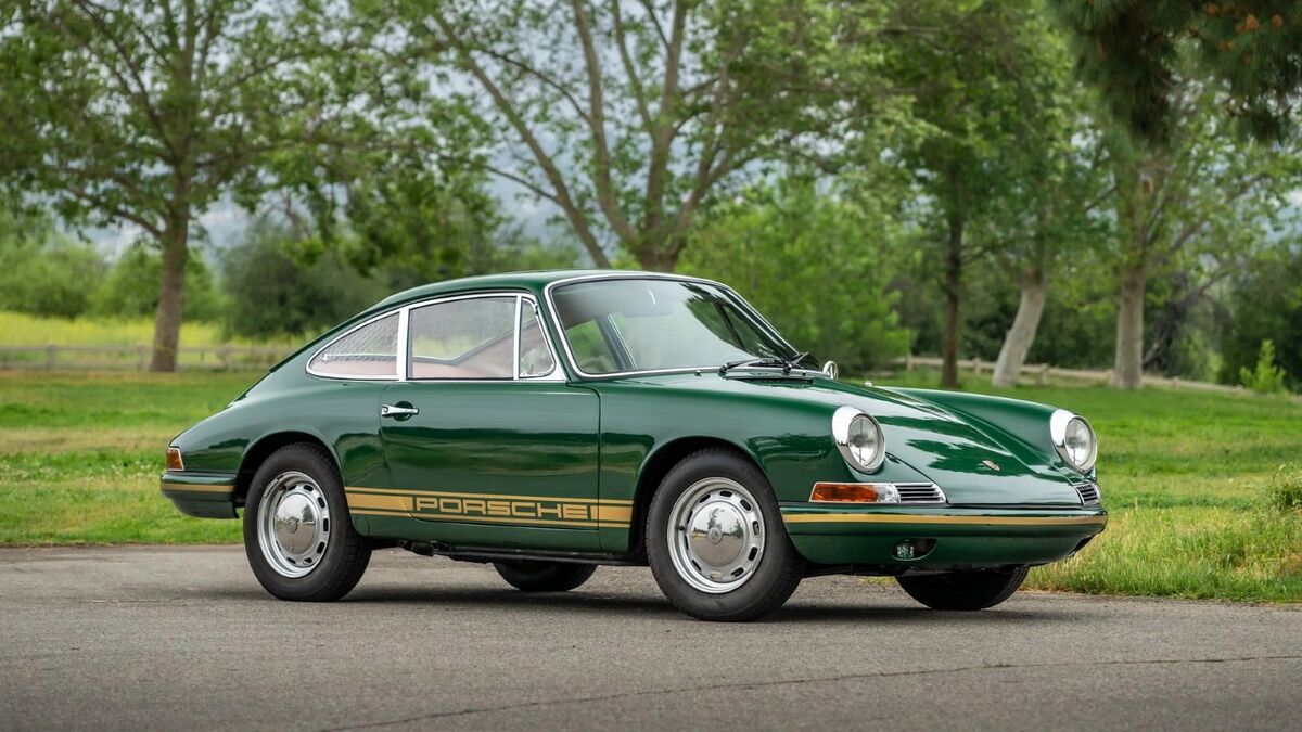 Broad Arrow - The Porsche Air|Water Auction