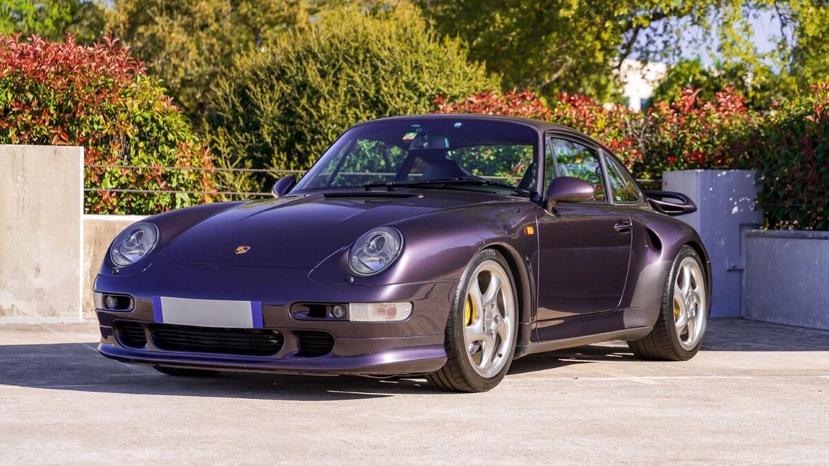 Broad Arrow - The Porsche Air|Water Auction