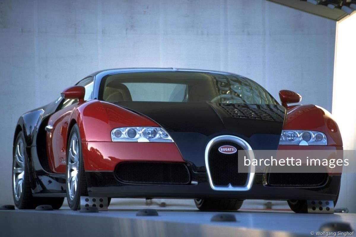 Veyron presentation in Monte Carlo