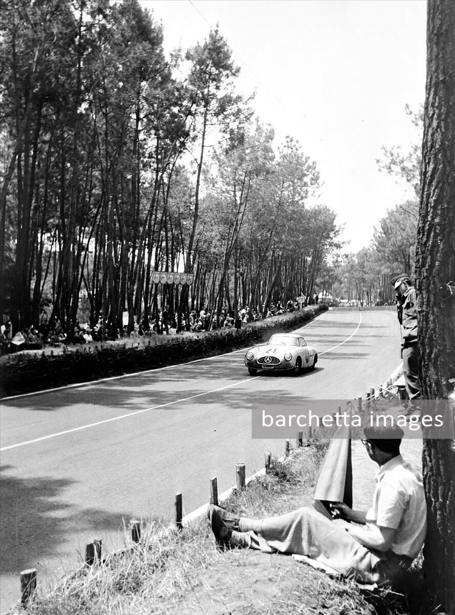 Mercedes-Benz 300 SL 2nd OA race # 20: Theo Helfrich / Helmut Niedermayr,