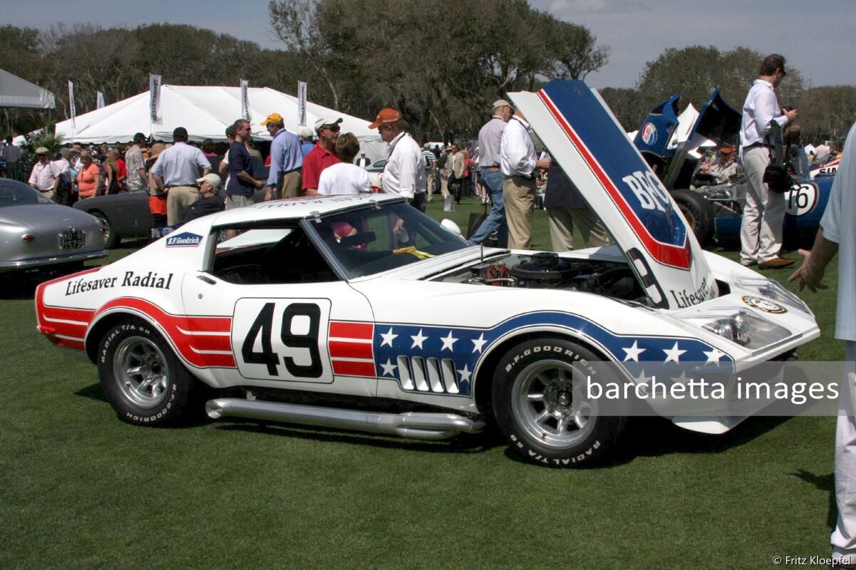 RC2 1969 Chevrolet Corvette BFG #49 John Thompson;RC2 1972 Datsun 240Z Carl & Vicki Beck