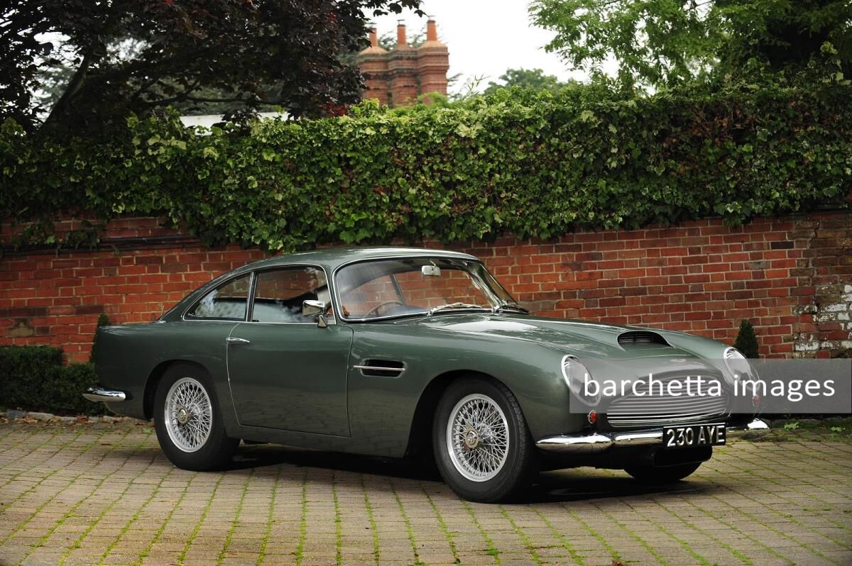 Lot 014 - 1959 Aston Martin 4.2-LITRE DB4GT Sports Saloon s/n DB4GT/0102/R Est. £1.2 million - 1.5 million - Sold £1,569,500 (€1,884,719)