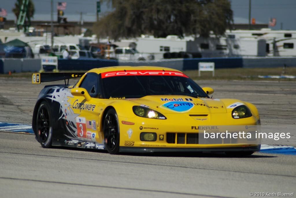 3 GT2 Chevrolet Corvette C6.R Magnussen/O'Connell/Garcia