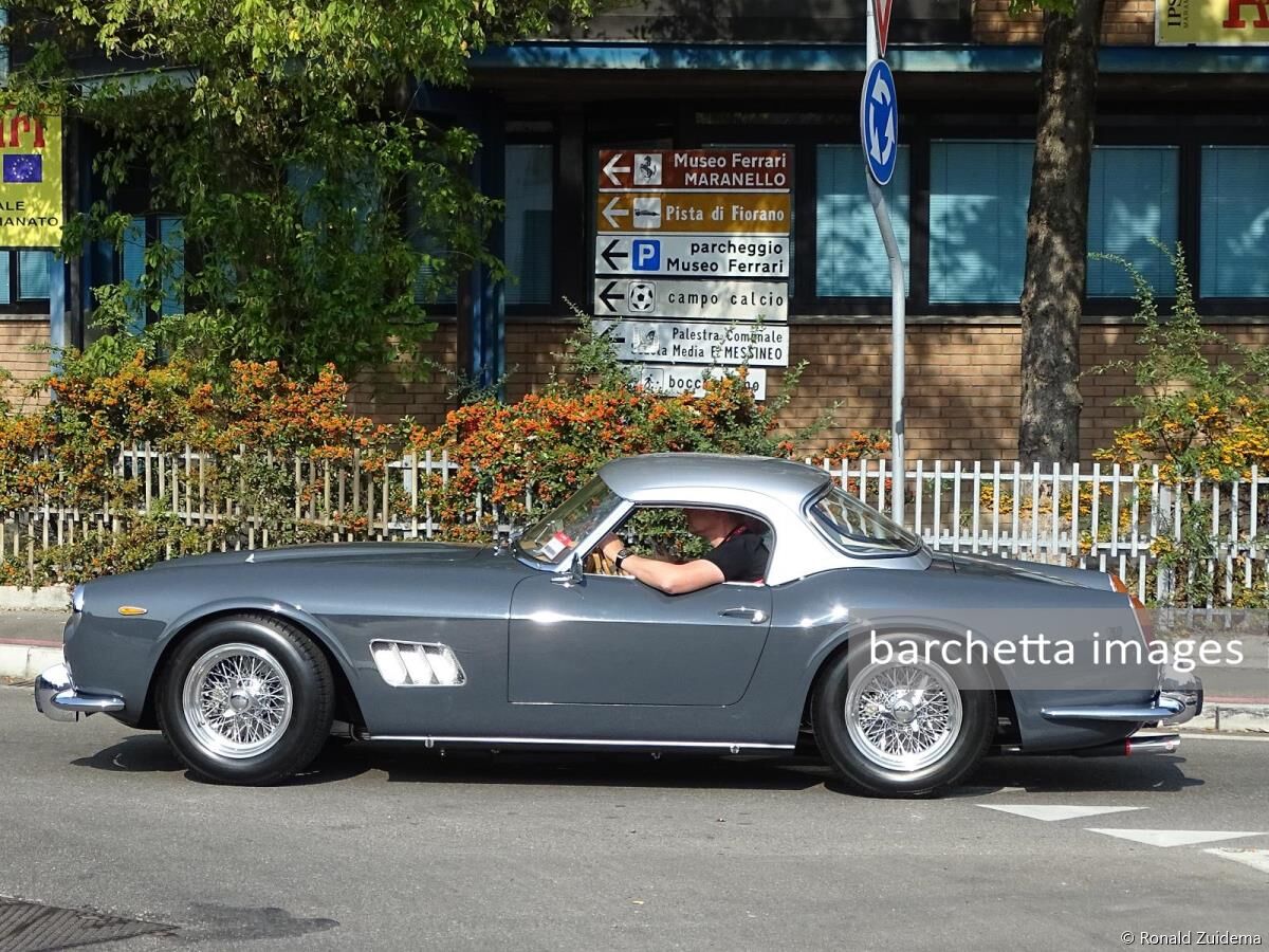 The cars on their way to Modena