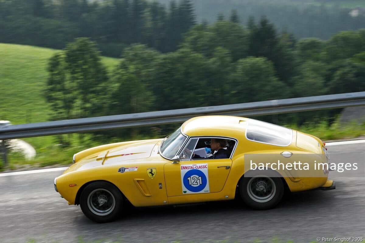 121 Ferrari 250 GTE 2+2 s/n 4717GT rebodied SWB style Kummer/Kummer