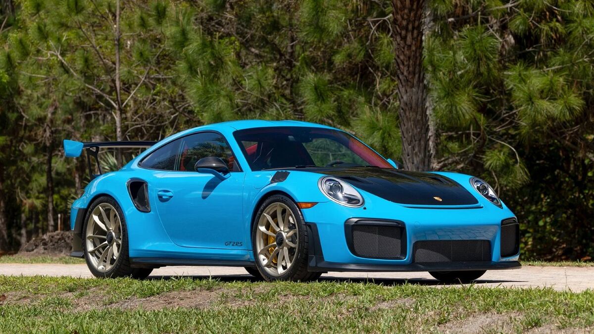 Broad Arrow - The Porsche Air|Water Auction