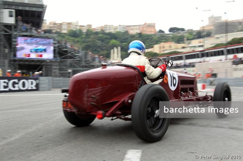 16 Alfa Romeo 8C Monza s/n 2111042 1932 DAVIES