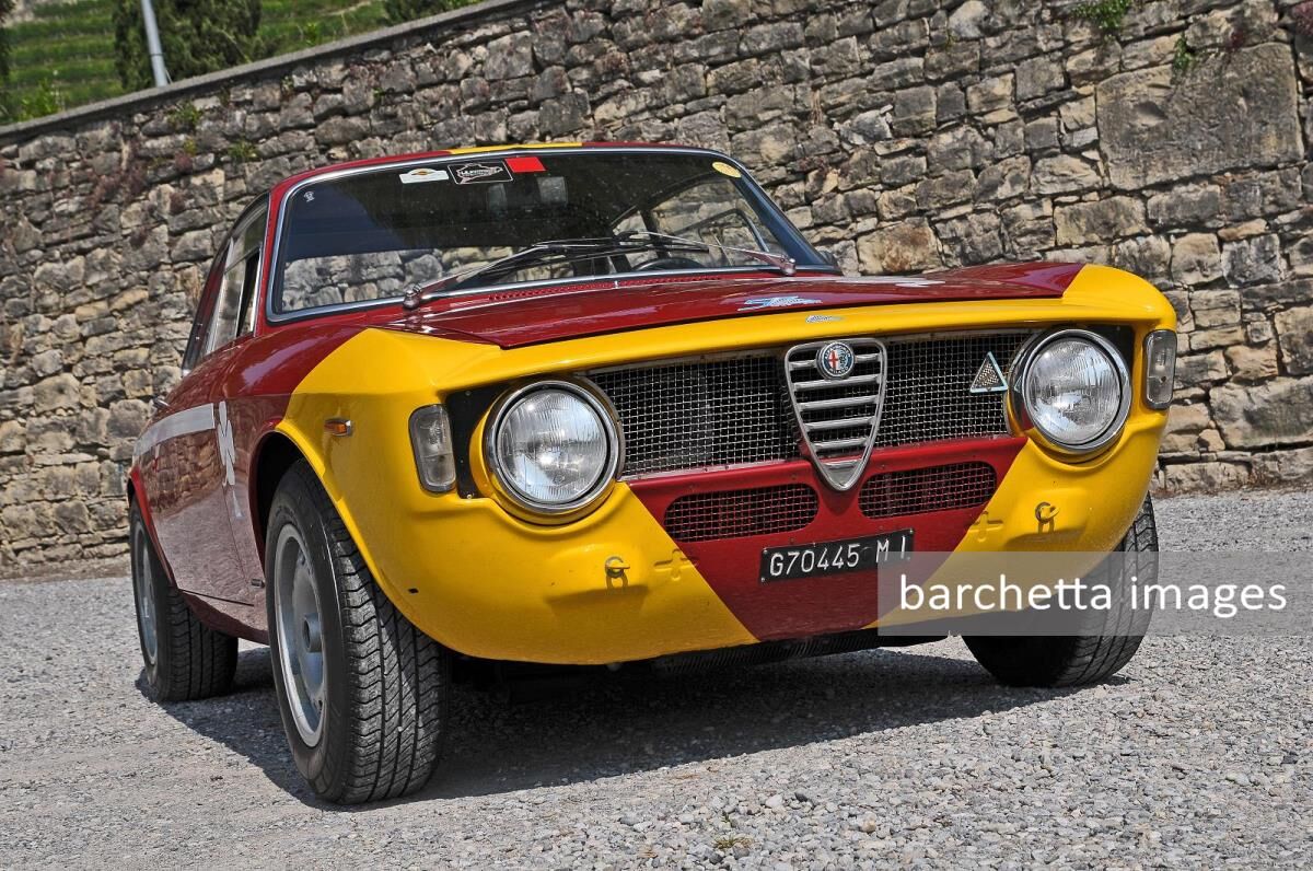 Lot 355 - 1968 Alfa Romeo GTA 1300 Junior s/n 775358 (1 of 1.000) Est. £140,000 - 170,000 - Sold £147,100
