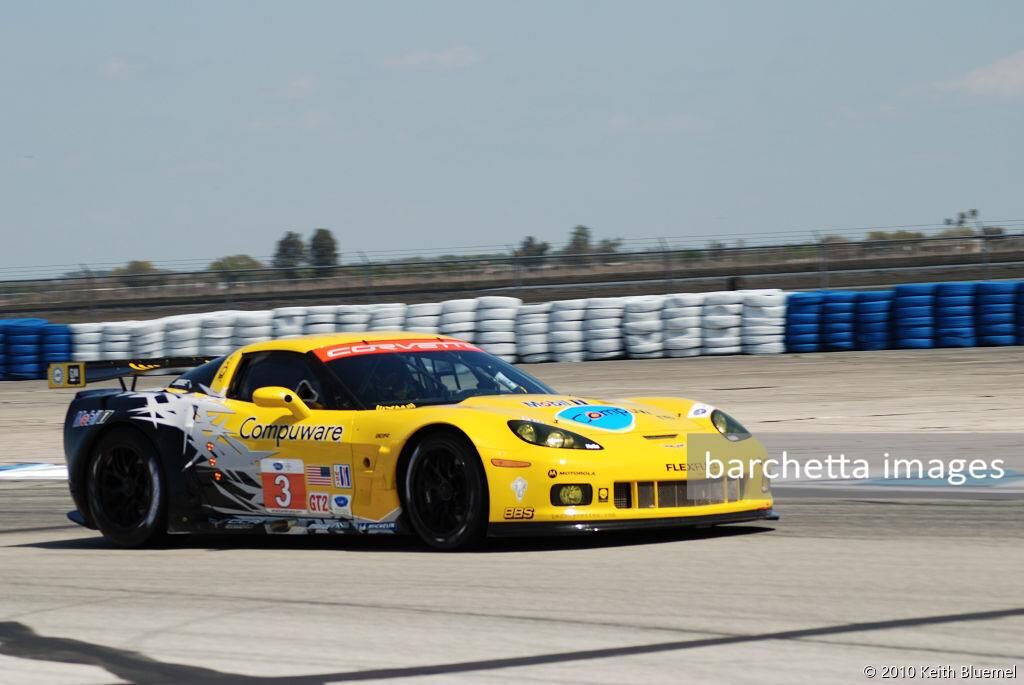3 GT2 Chevrolet Corvette C6.R Magnussen/O'Connell/Garcia