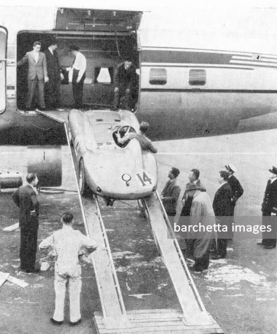 54/sep/11 - dns acc. practice S3.0 - Tourist Trophy, Dundrod - Froilan Gonzales / Masten Gregory - #14