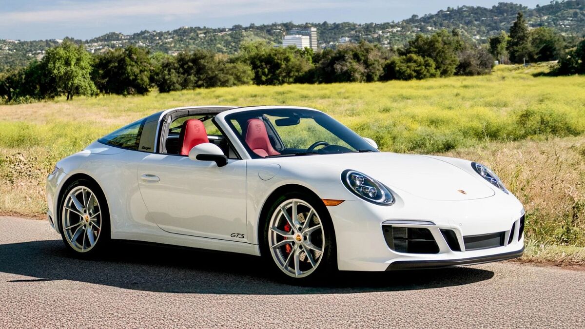 Broad Arrow - The Porsche Air|Water Auction