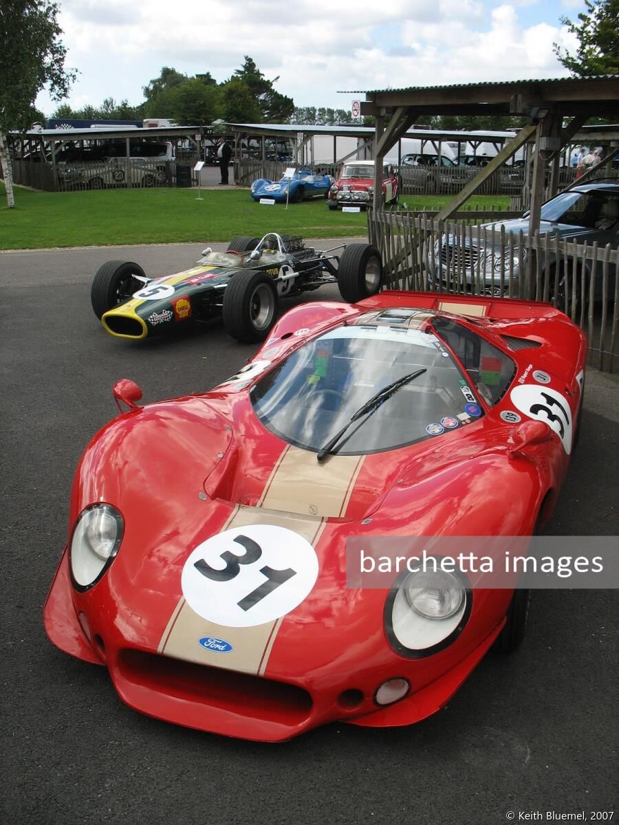 Ford F3L and Lotus 49