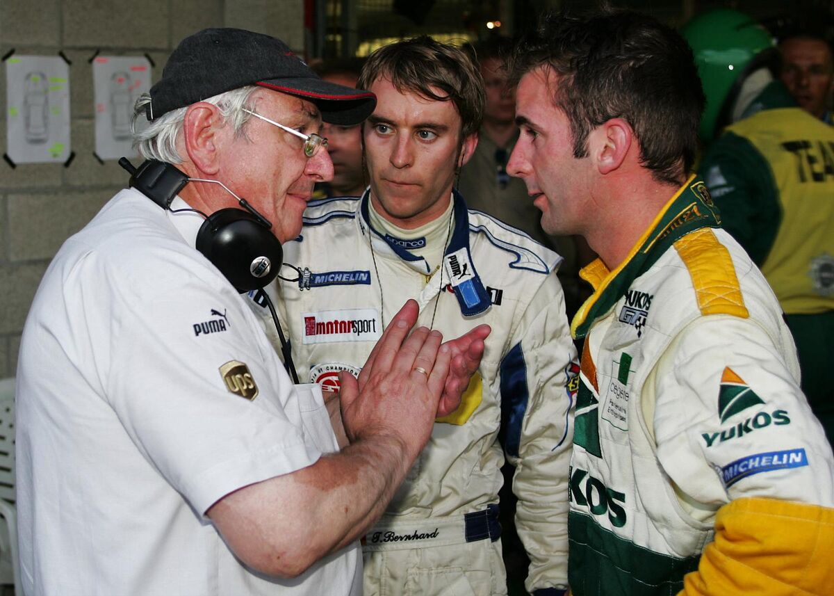 Norbert Singler (far left) with Timo Bernhard and Roman Dumas