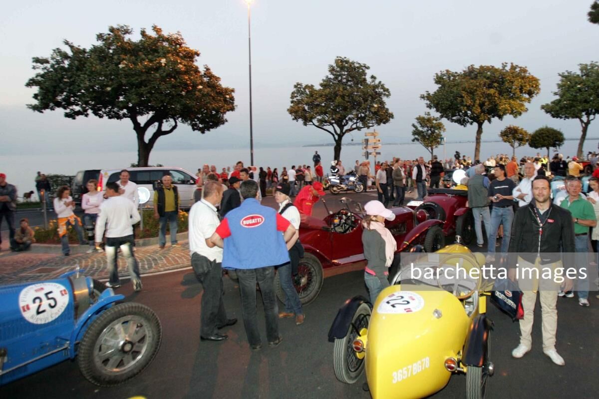 Desenzano: lungolago, il passaggio della 80a Mille Miglia (Ph. Marco Lucini/Eden) 