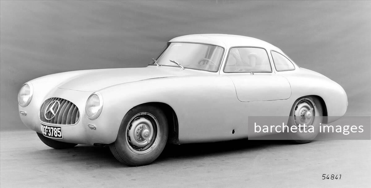 Version of the Mercedes-Benz 300 SL (W 194) with modified spaceframe to allow larger gullwing doors and broader competition wheels with Rudge central locking "W83-3785"