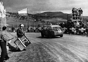 FERRARI 250 S Vignale châssis 0156ET 1° 1000 MILES 1952 N° 611 BRACCO