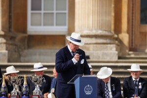 Lord Bamford Bugatti Type 57S by Corsica Wins Best of Show at Salon Privé  Concours : Anamera